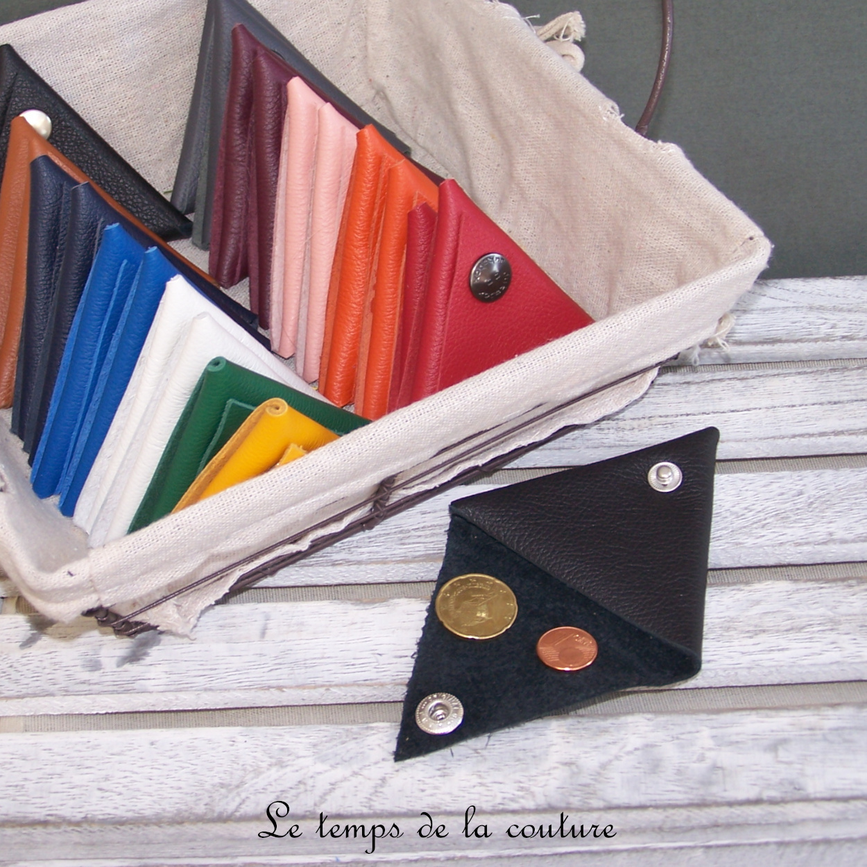 Cuir - Porte monnaie triangle - noir - 01