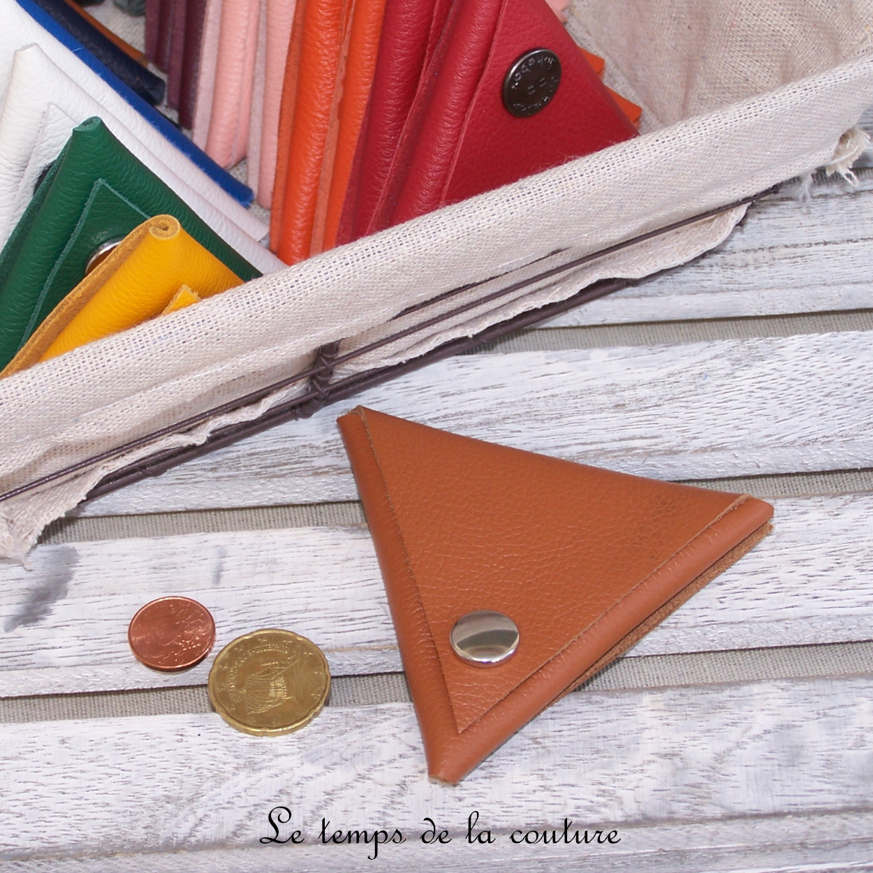 Cuir - Porte monnaie triangle - marron cognac - 01