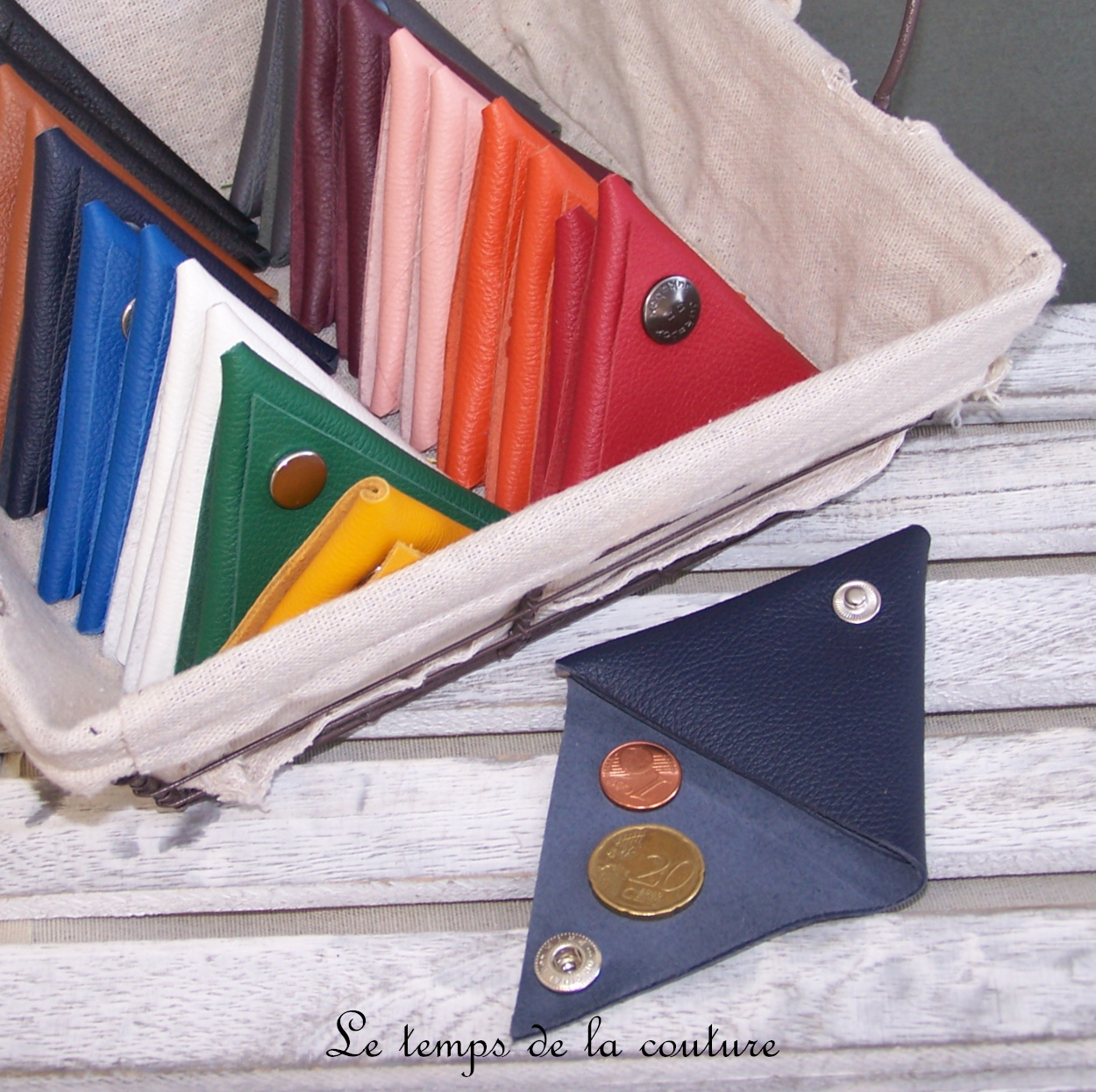 Cuir - Porte monnaie triangle - bleu marine - 02