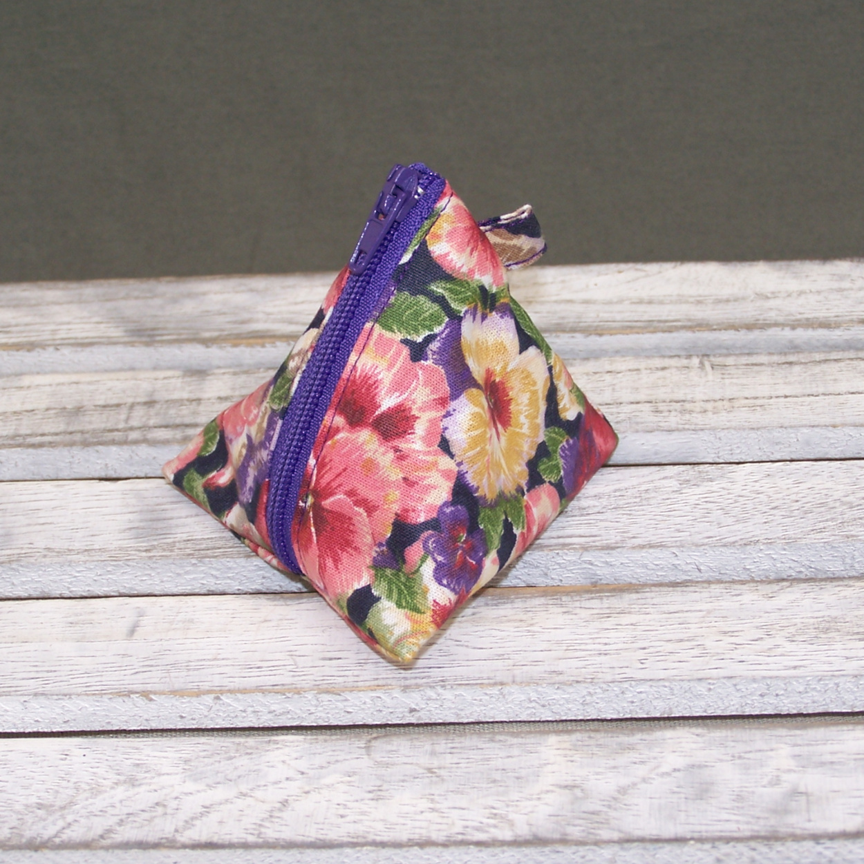 Berlingot - violet noir rose fleur pensee - 02