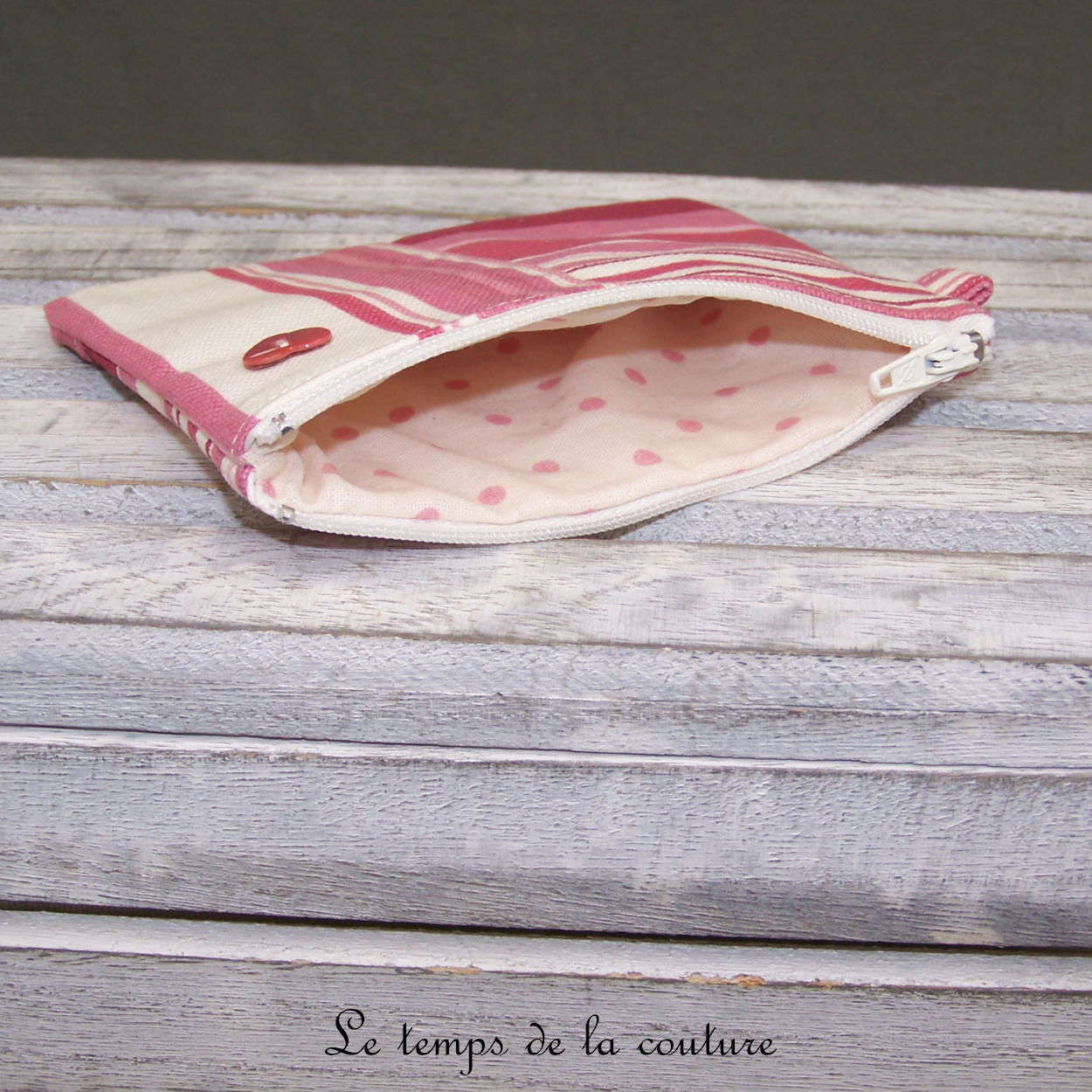 Pochette - droite - zippé - rose framboise écru rayure coeur - 04