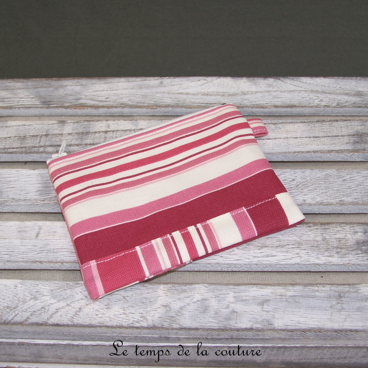Pochette - droite - zippé - rose framboise écru rayure coeur - 05