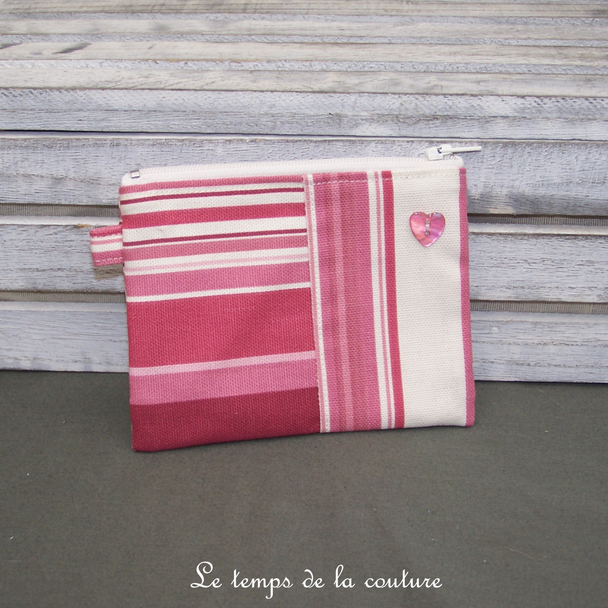 Pochette - droite - zippé - rose framboise écru rayure coeur - 01