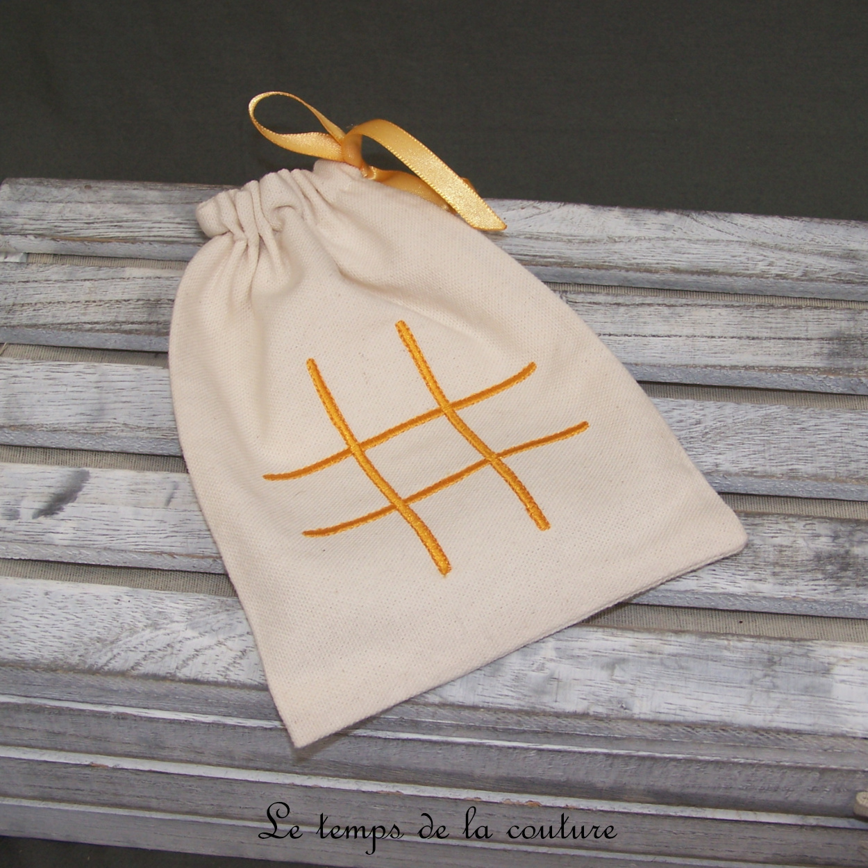 Enfant - Jeu morpion tic tac toe - jaune 04