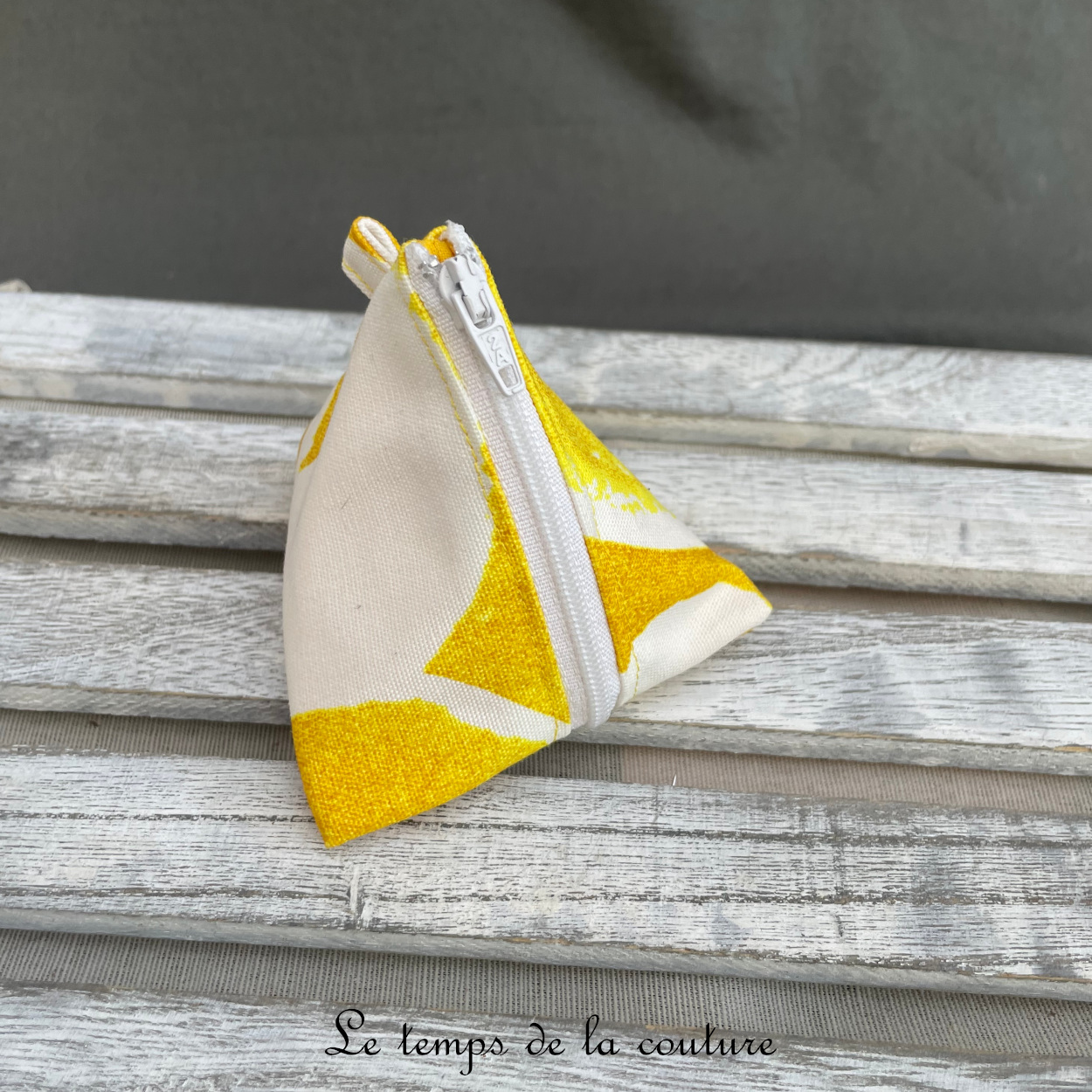 Berlingot - blanc jaune blanc rond ikea - 01