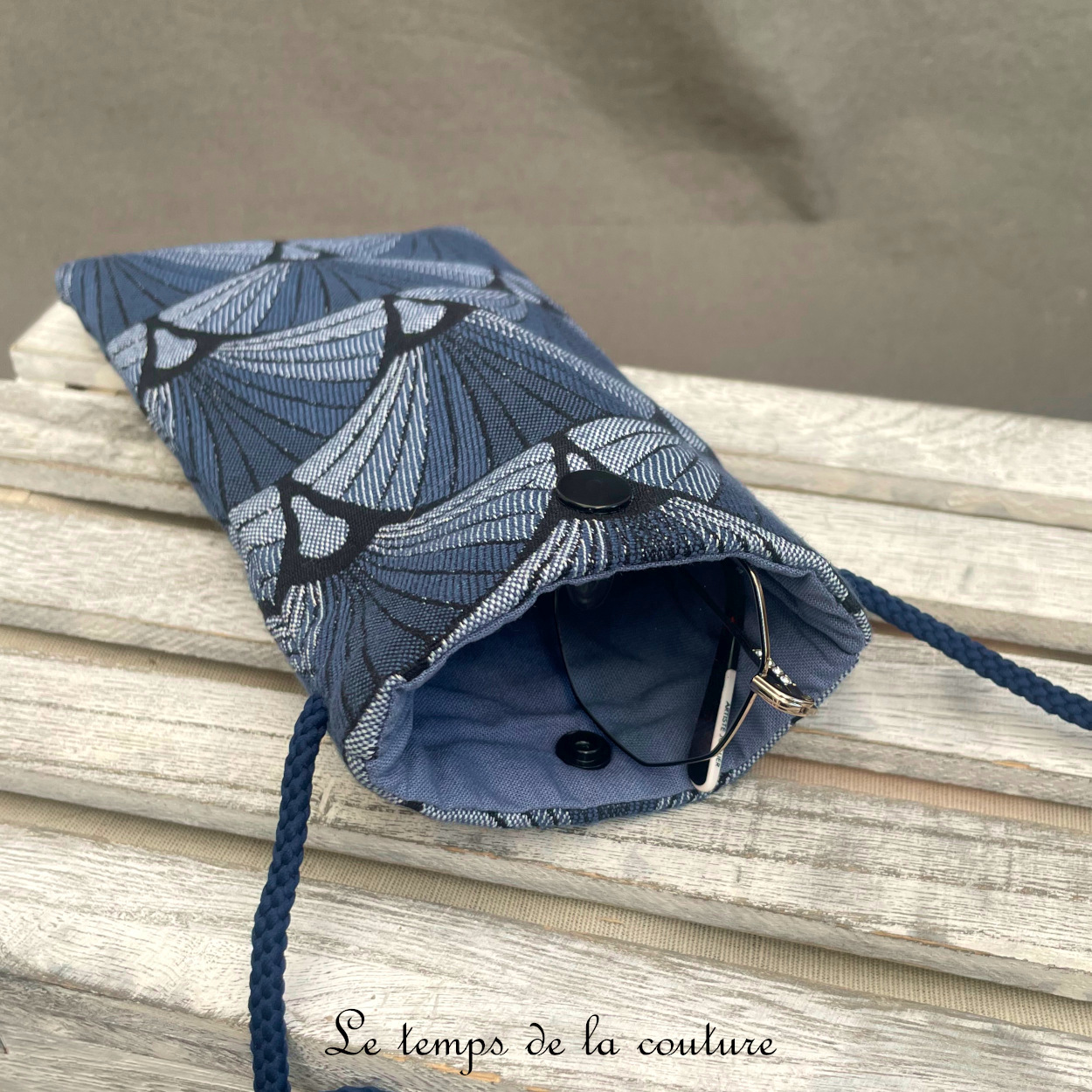 Pochette - telephone - bleu eventail 01