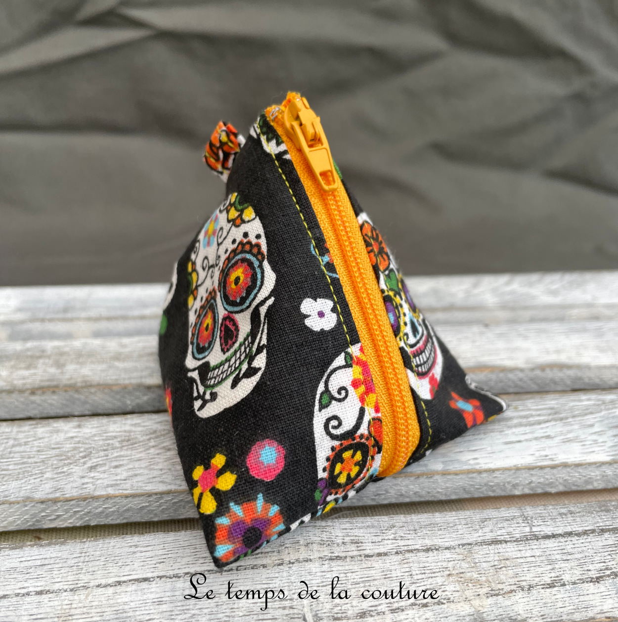 Berlingot - orange noir multicolore pirate tete de mort calavera - 04.
