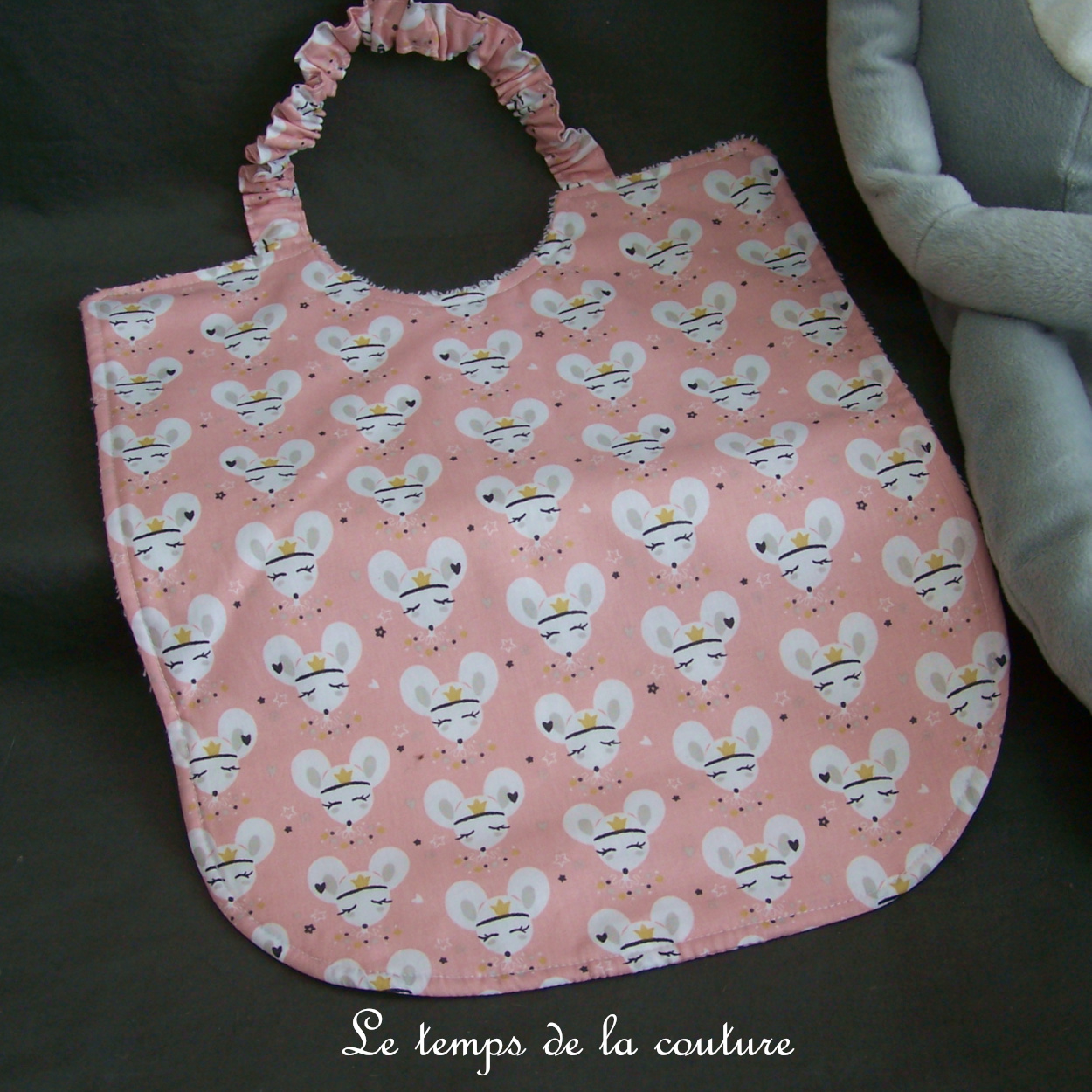Enfant - bavoir double - blanc motif princesse souris rose saumon moutarde 02