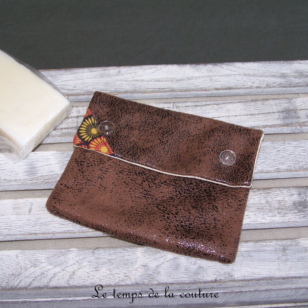 Sdb - pochette savon -  simili marron eventail rouille moutarde 01