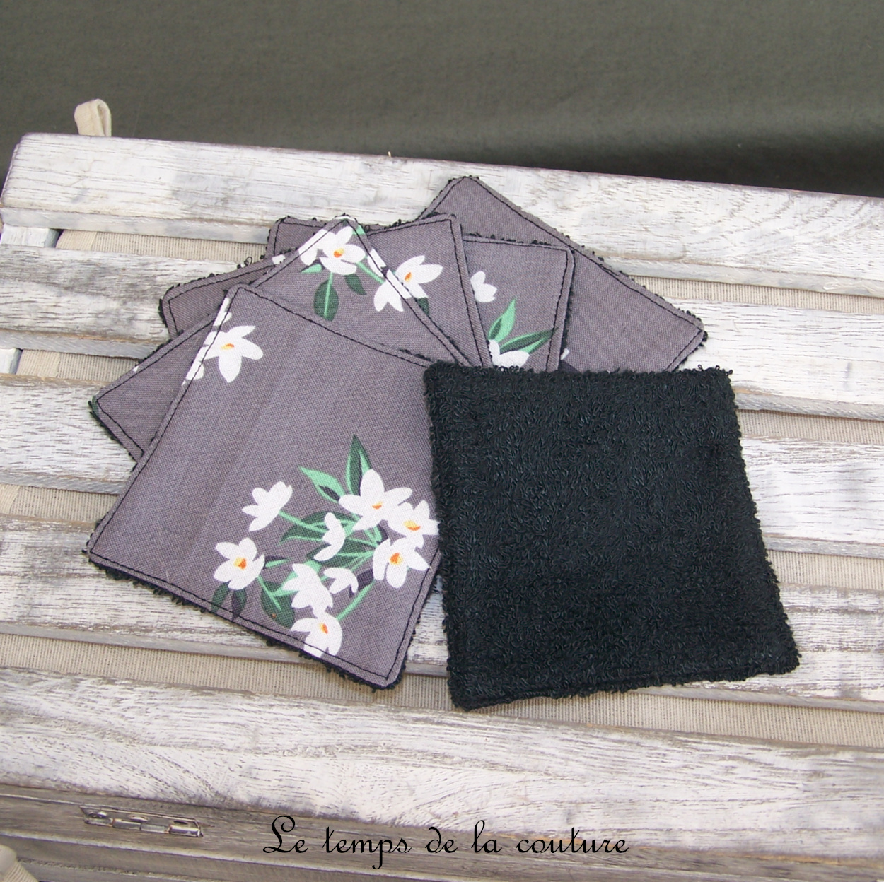 Sdb - lingette bambou noir - fleur gris blanc vert 01