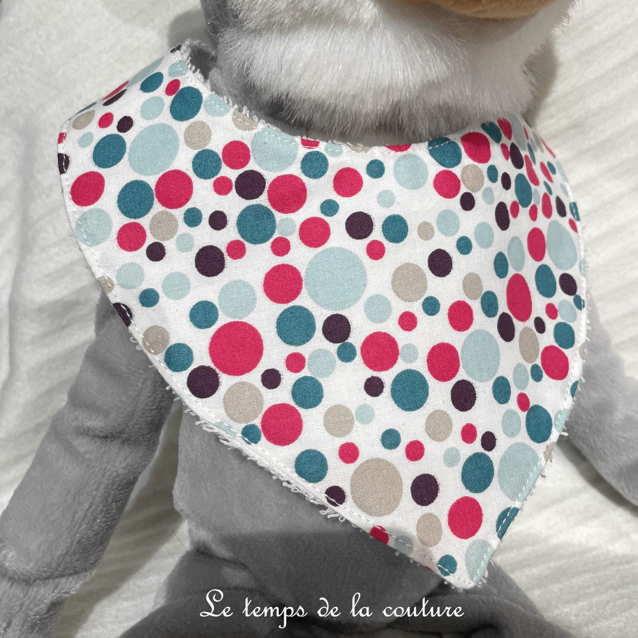 Enfant - bavoir bandana - blanc bulle rose turquoise violet - 02