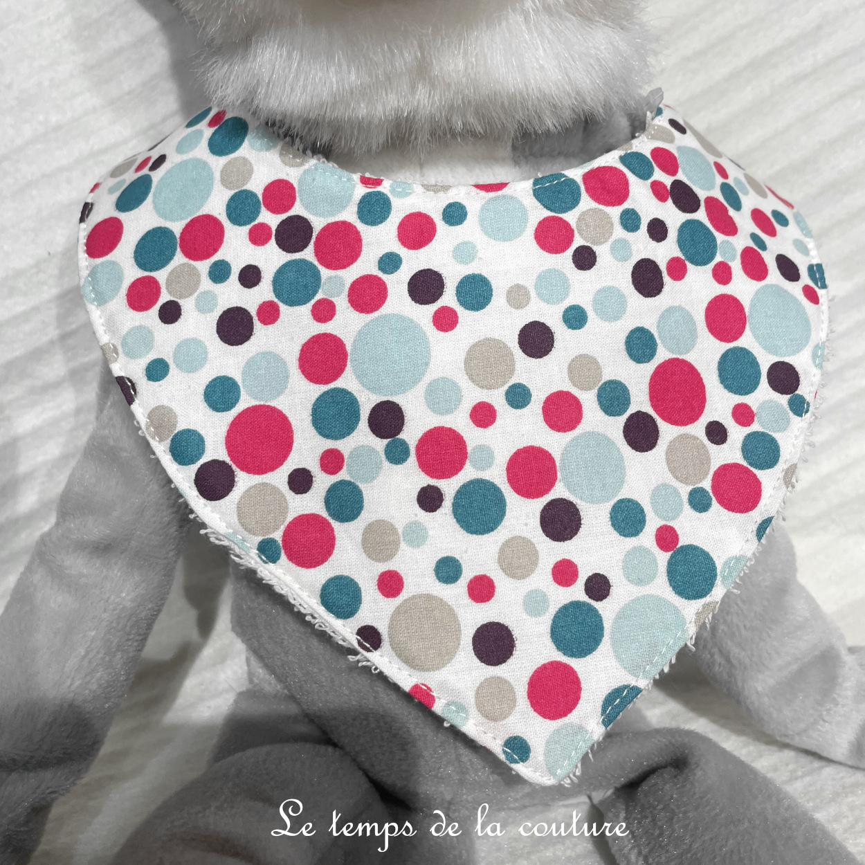 Enfant - bavoir bandana - blanc bulle rose turquoise violet - 04