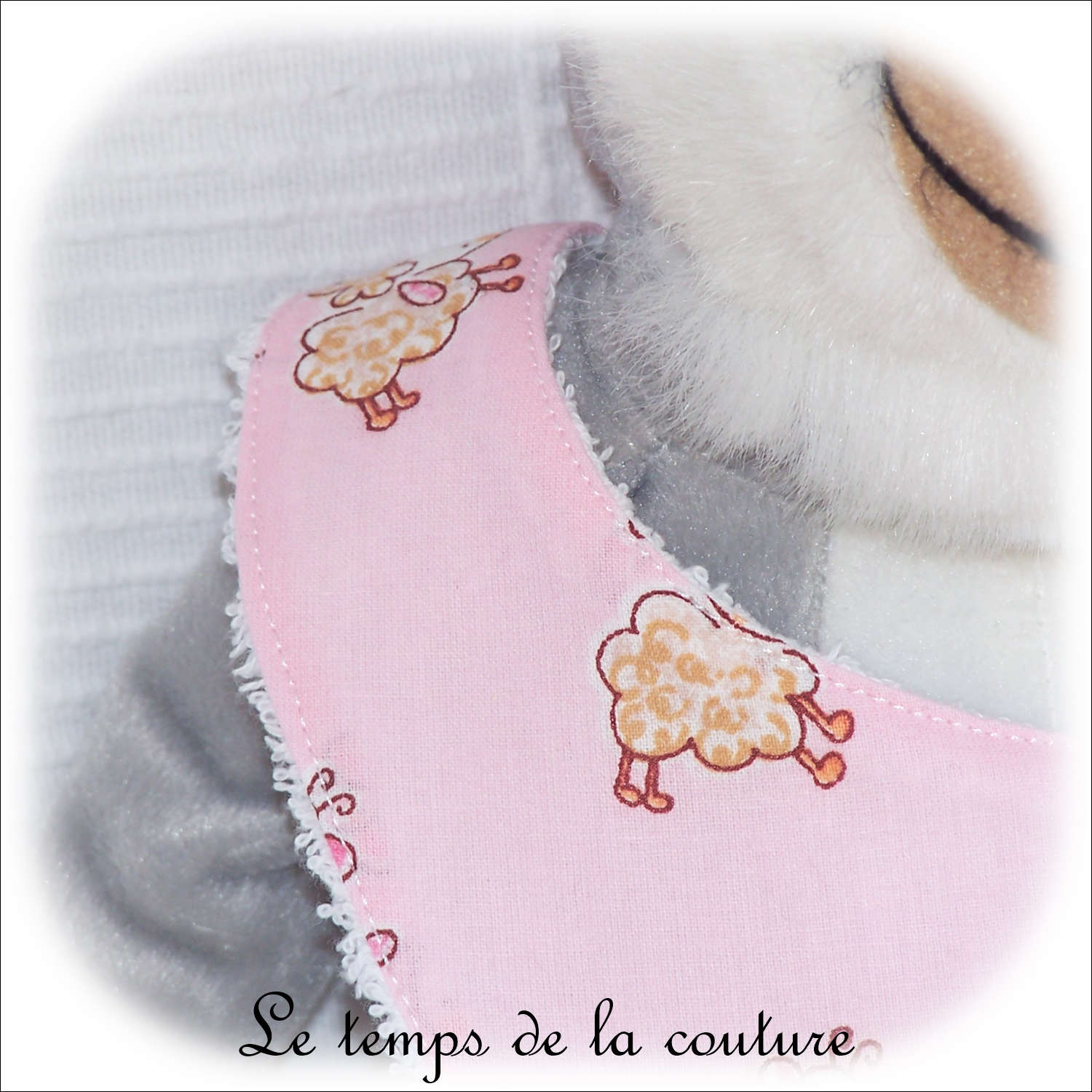 Enfant - bavoir bandana - rose imp mouton02 - GFC