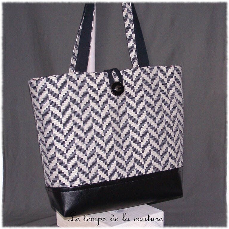 Sac à Bandoulière Femme Noir En Simili Cuir Matelassé Style Chevron - Neuf Sans étiquettes
