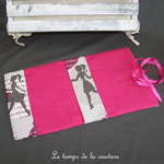 Protège livre - gris beige rose fuchsia silhouette 03