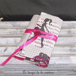 Protège livre - gris beige rose fuchsia silhouette 02