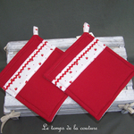 Cuisine - manique - rouge blanc imp fraise 00