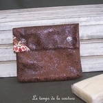 Sdb - pochette savon -  simili marron cachemire orange 01