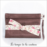 Pochette - droite - zippé - marron simili fleur rose et noeud01 - GFC