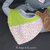 Enfant - bavoir bandana - grain de riz anis diagonale 01