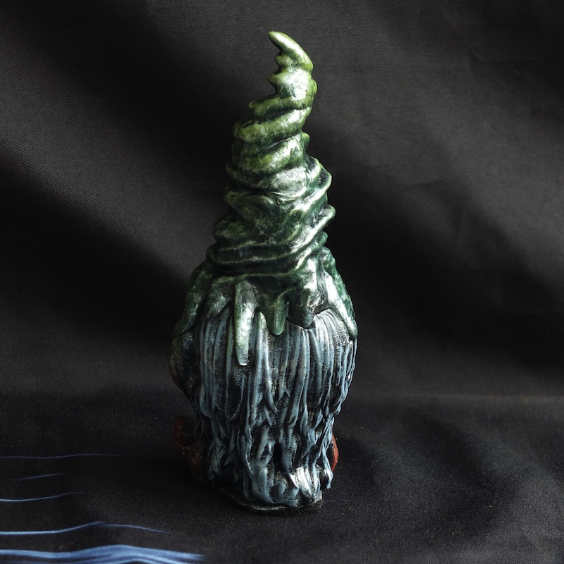Figurine %22Espiègle aventurier%22 Cornaline et Sodalite 3