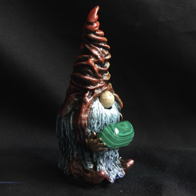 Figurine %22Espiègle aventurier%22 Jaspe Aqua et Malachite 3