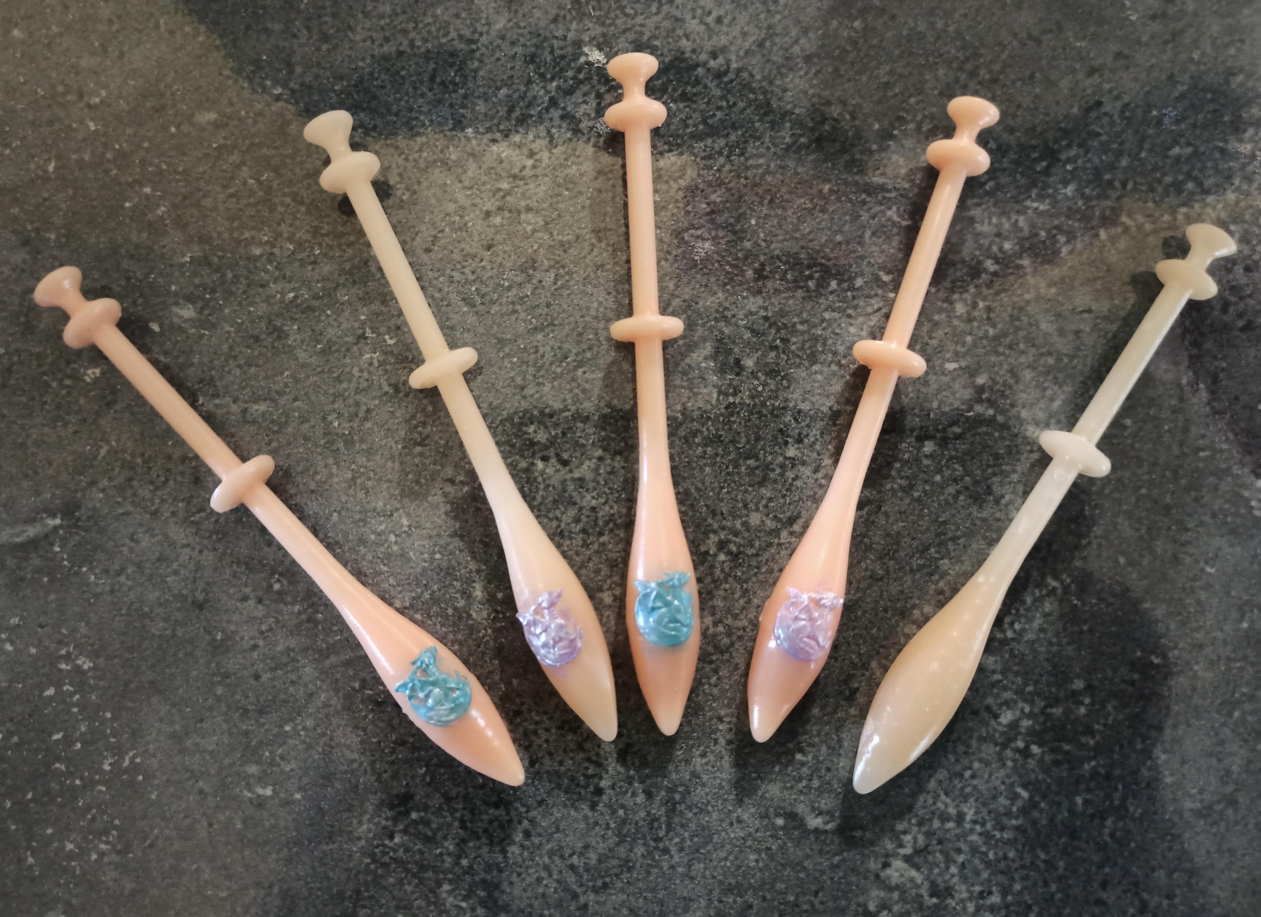 Fuseaux pour dentelle au fuseau artisanaux et personnalisables 3