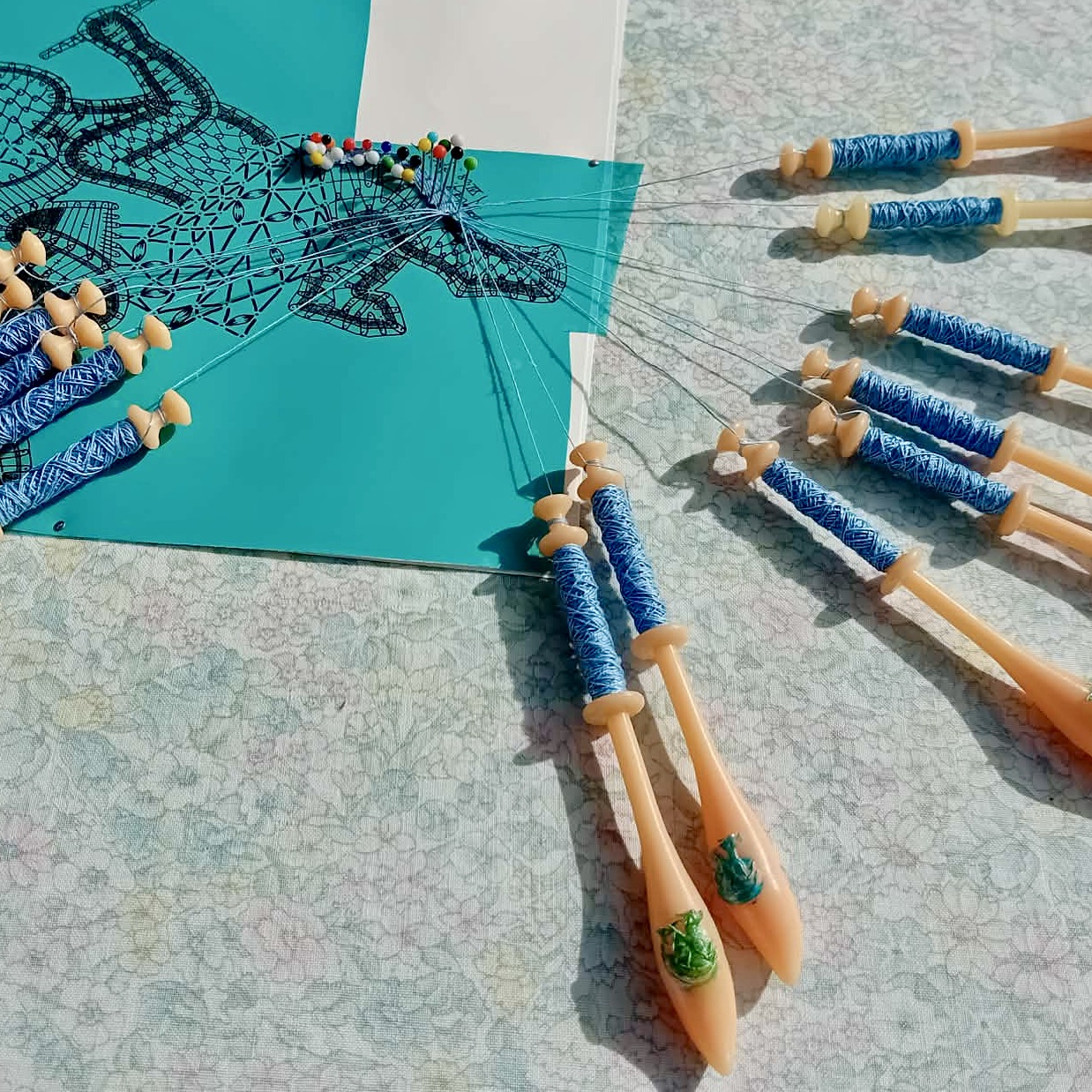 Fuseaux pour dentelle au fuseau artisanaux 4