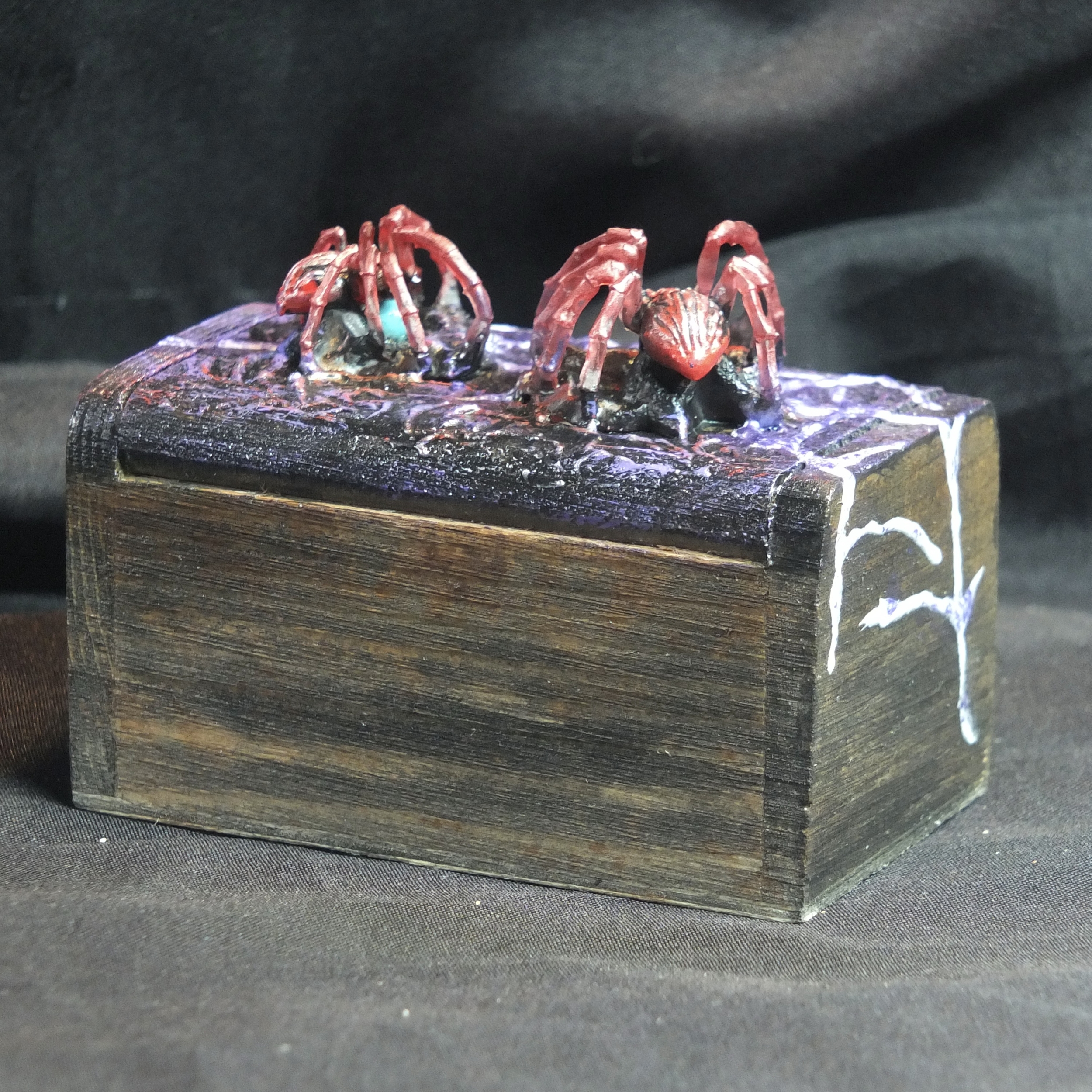 Coffret en bois personnalisé La tisserande de rêves avec figurine artisanale PM 2