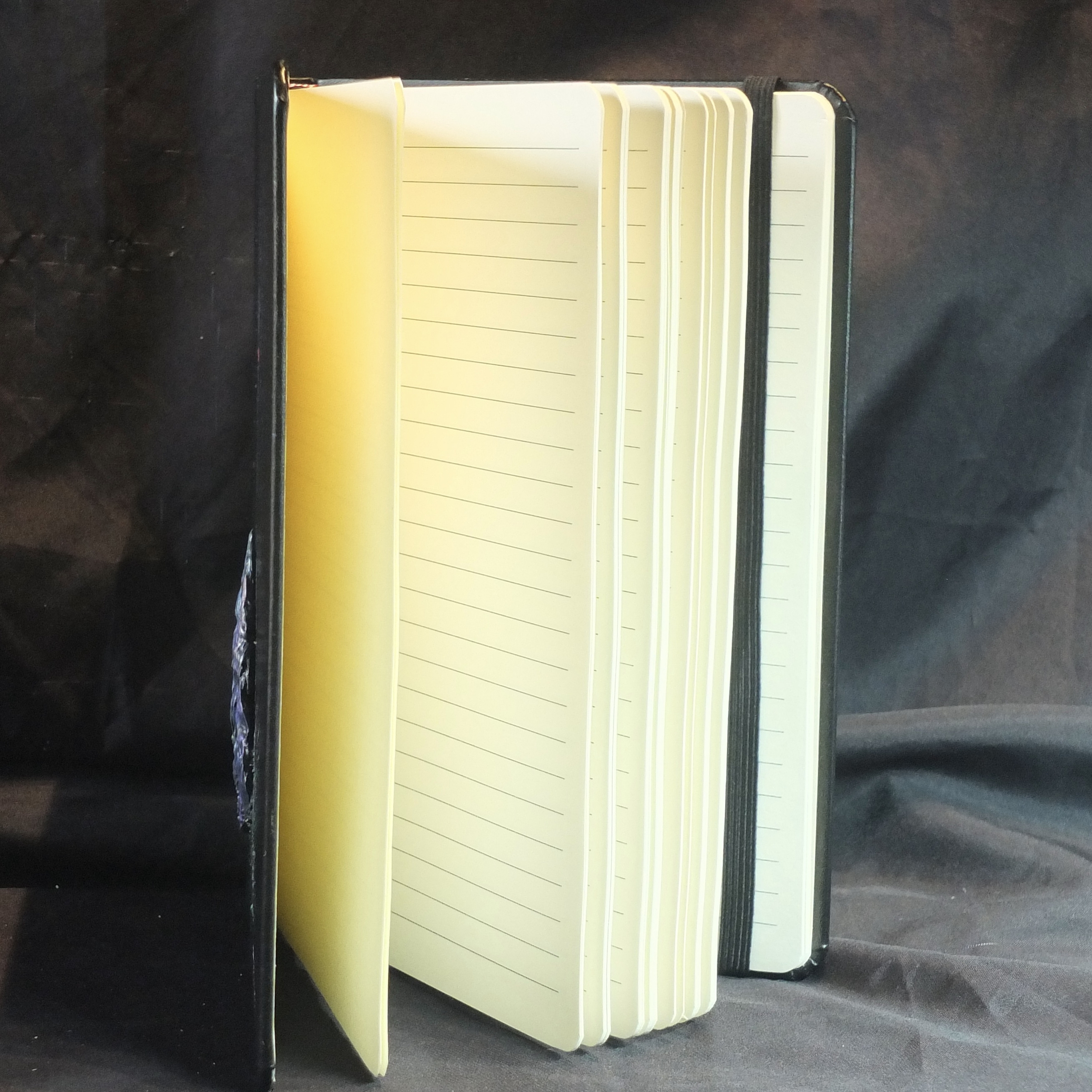 Carnet carnet féerique personnalisé Hati et Sköl  avec figurine artisanale MM 3