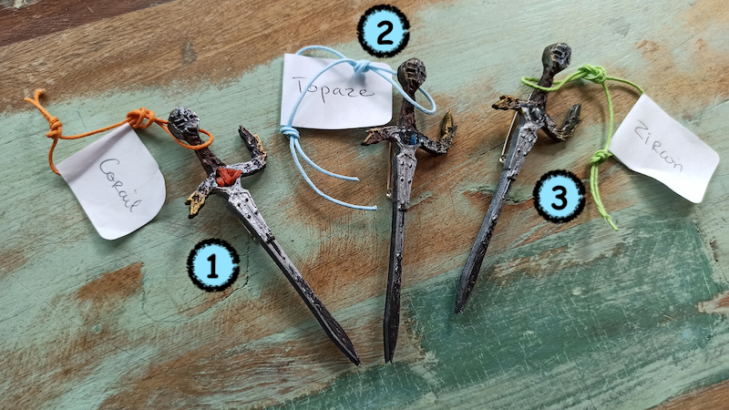 Broches Jeanne d'Arc pierre naturelle - Le secret des lutins