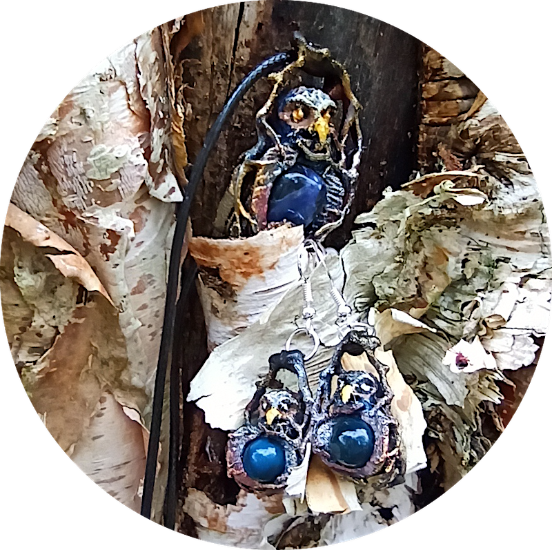 Chouette parure %22Elerinna%22 sodalite et agate Atelier Le secret des lutins.png