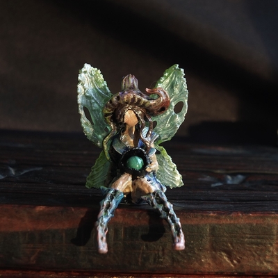 Figurine %22Brindille ailée%22 Malachite 1