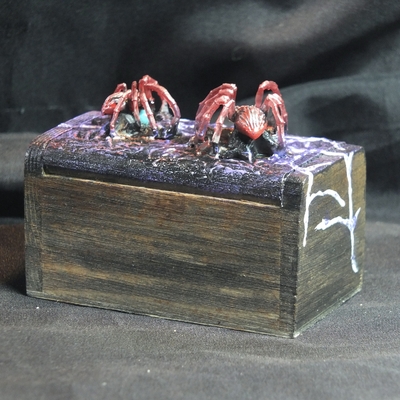 Coffret en bois personnalisé La tisserande de rêves avec figurine artisanale PM 2