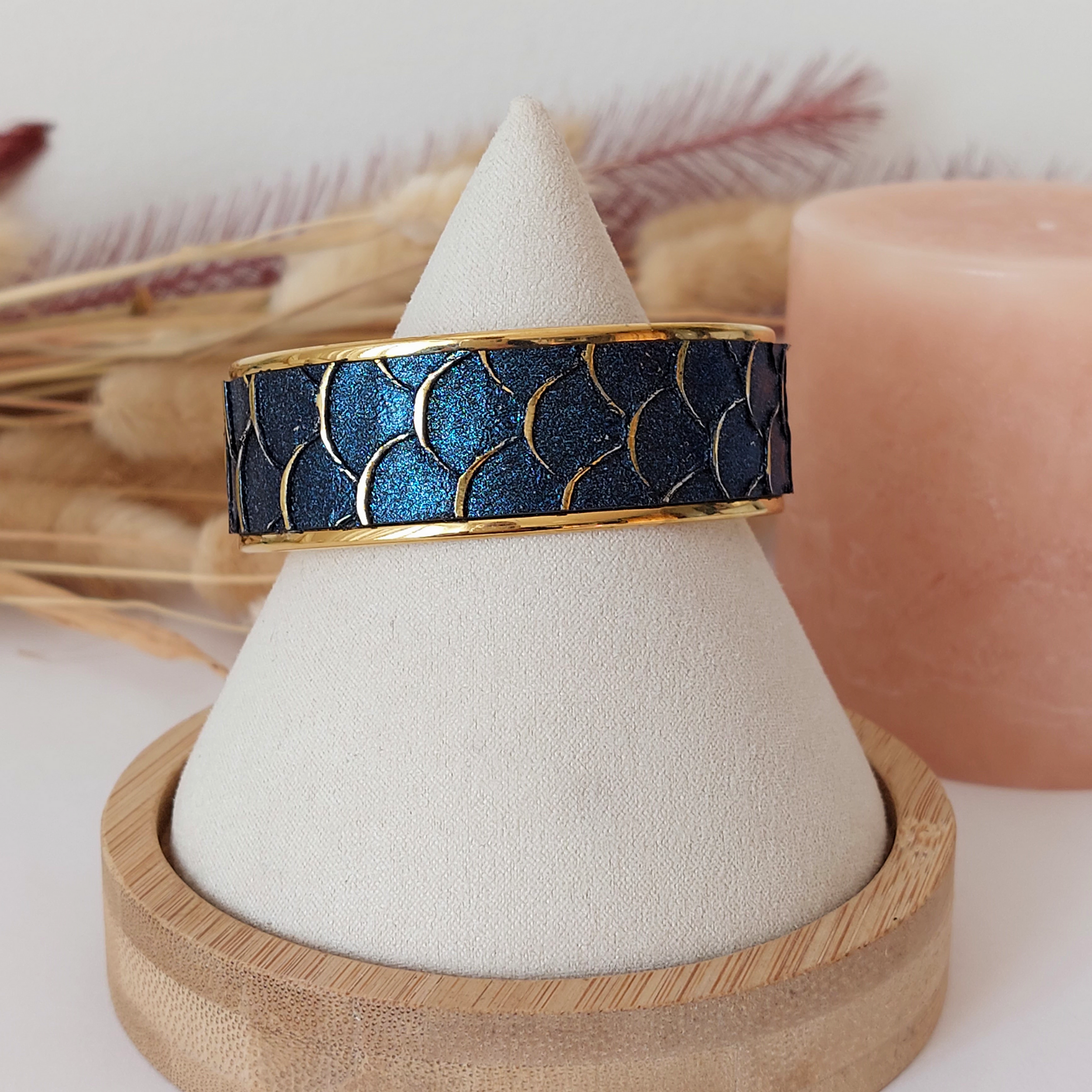 bracelet- manchette-cuir-véritable-georgia-bleu