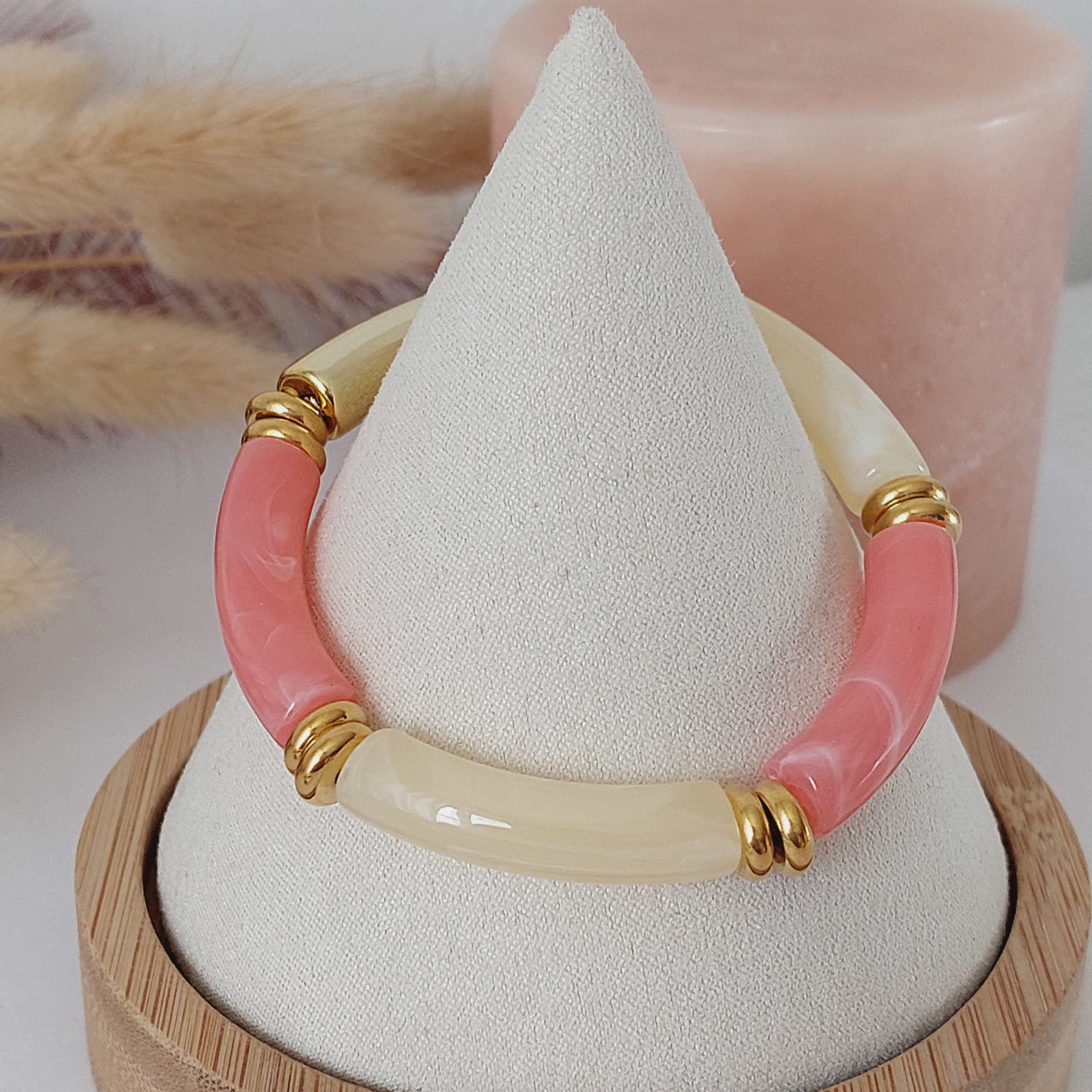 bracelet-elastique-jonc-tube-acrylique-simone-l-insolente-bijoux-rose