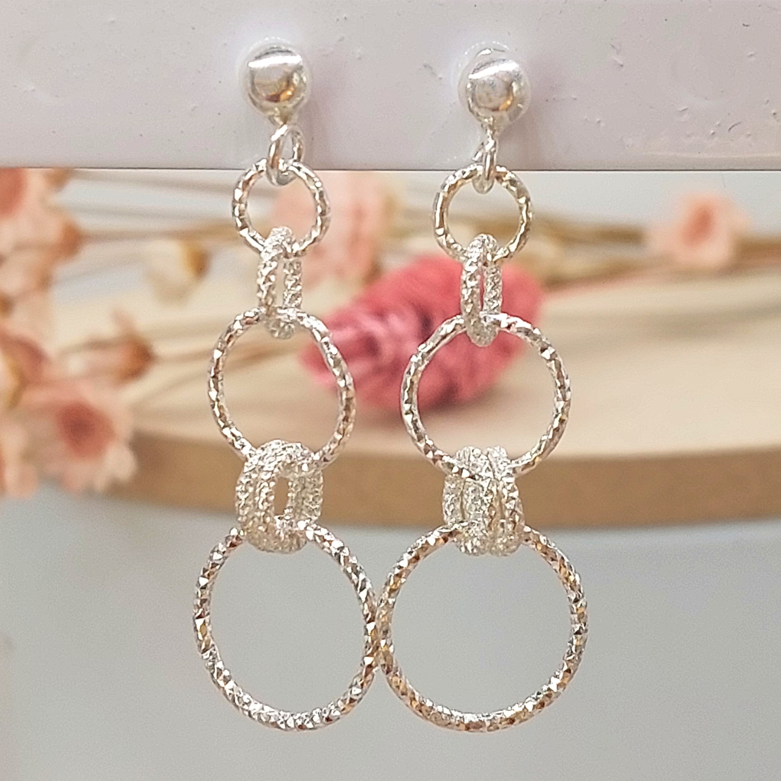 Boucles d'oreilles larges traversantes argent 925, BO longues, pendantes -  Detail de Mode