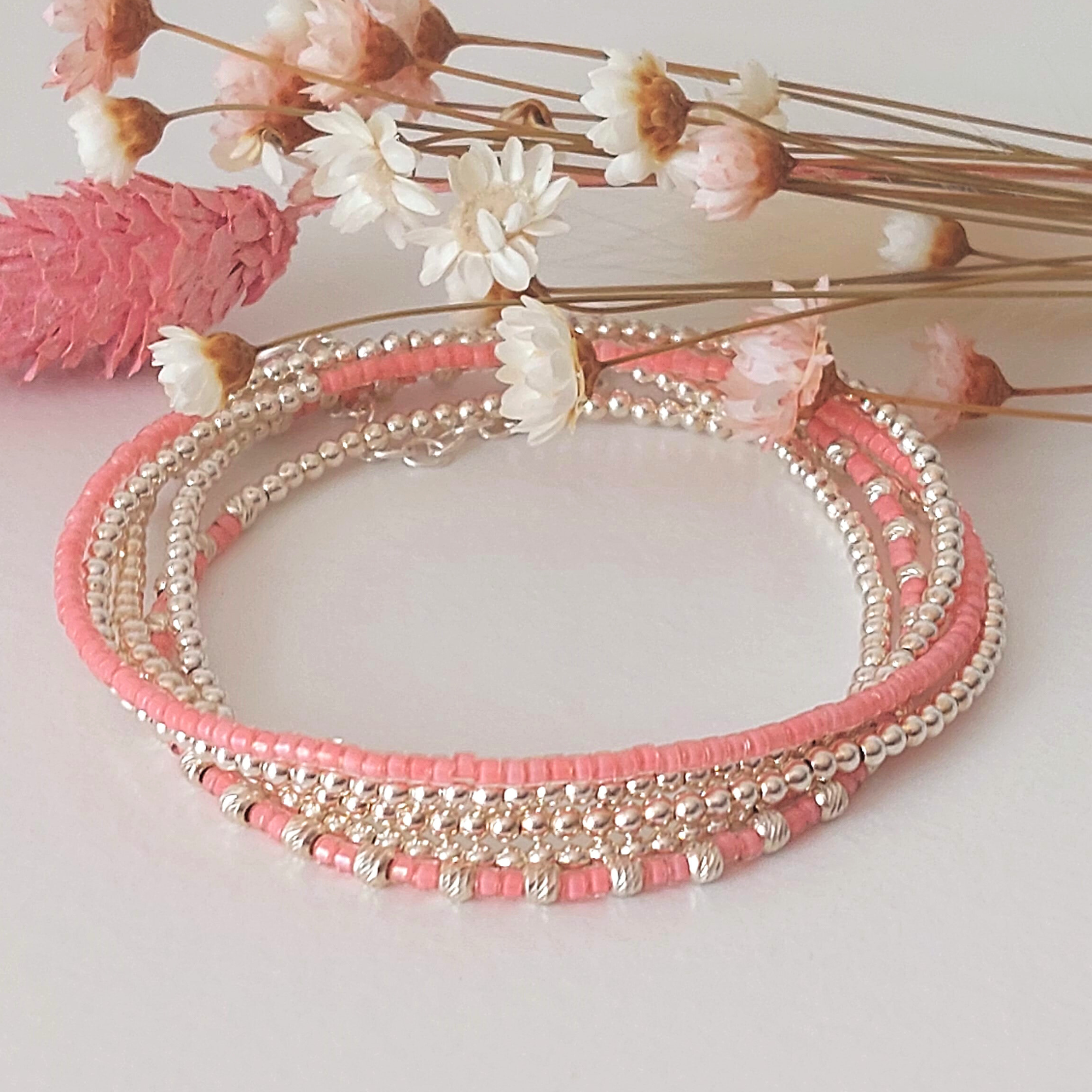 https://media.cdnws.com/_i/236438/1832/1241/35/bracelet-manchette-femme-perle-argent-925-miyuki-rose-l-insolente-bijoux.png