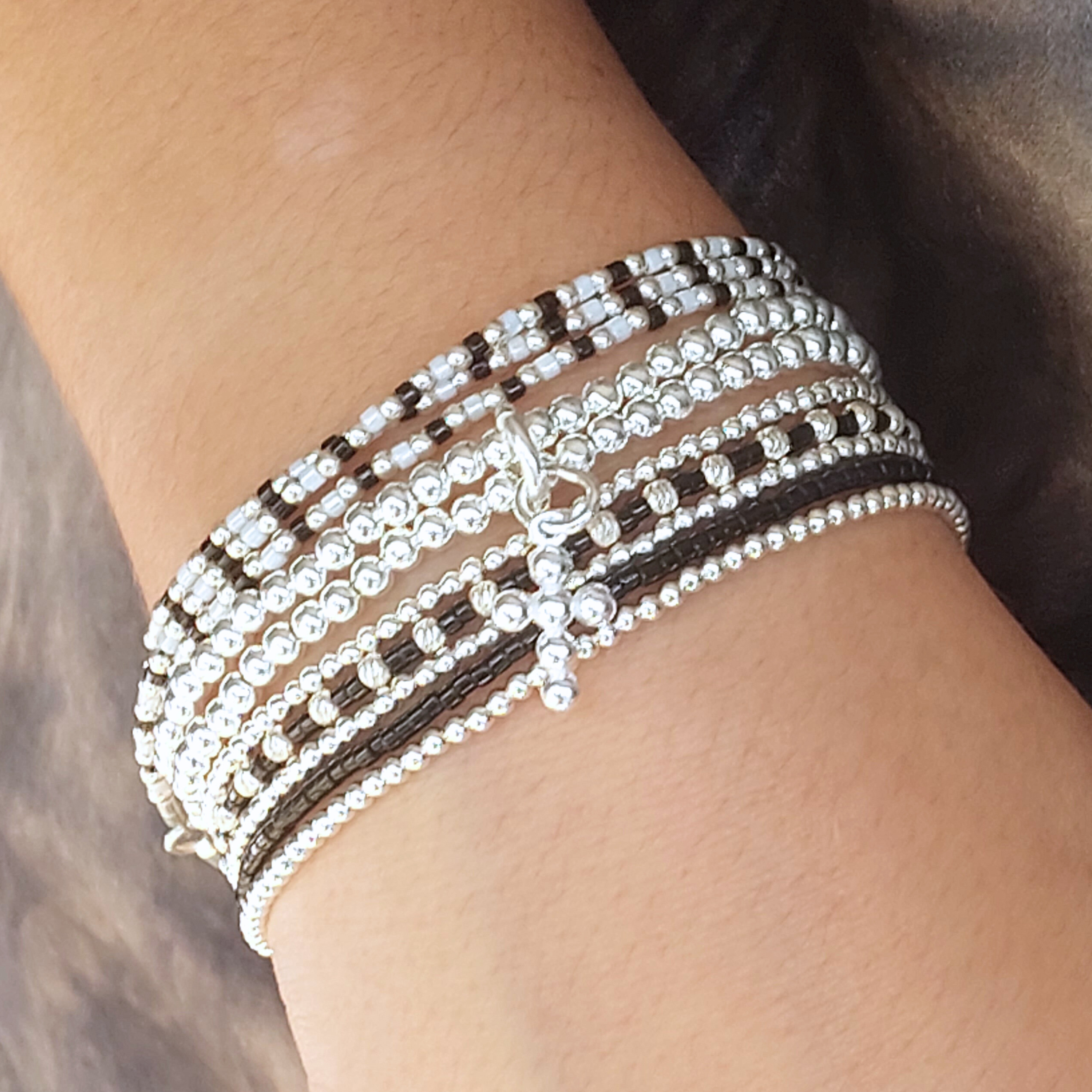 bracelet-argent-925-3-tours-miyuki-noir-marianne-linsolente-bijoux