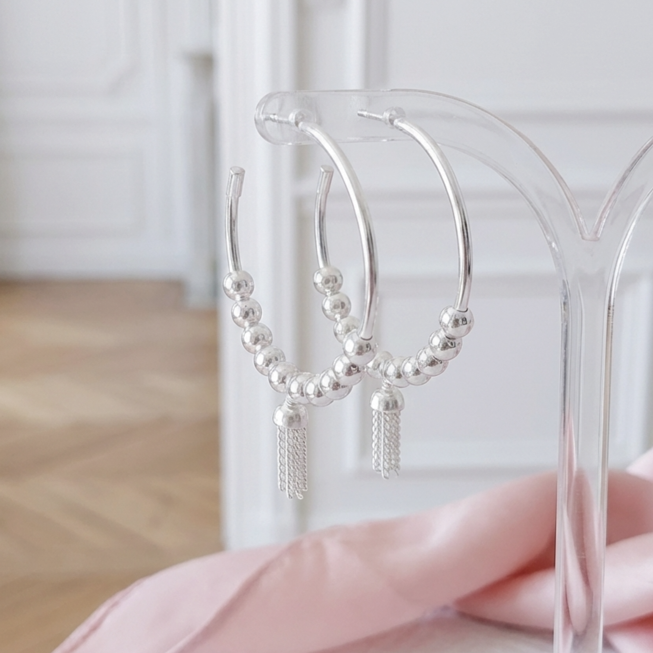 boucles-d-oreilles-creoles-pompon-argent-925-l-insolente-bijoux