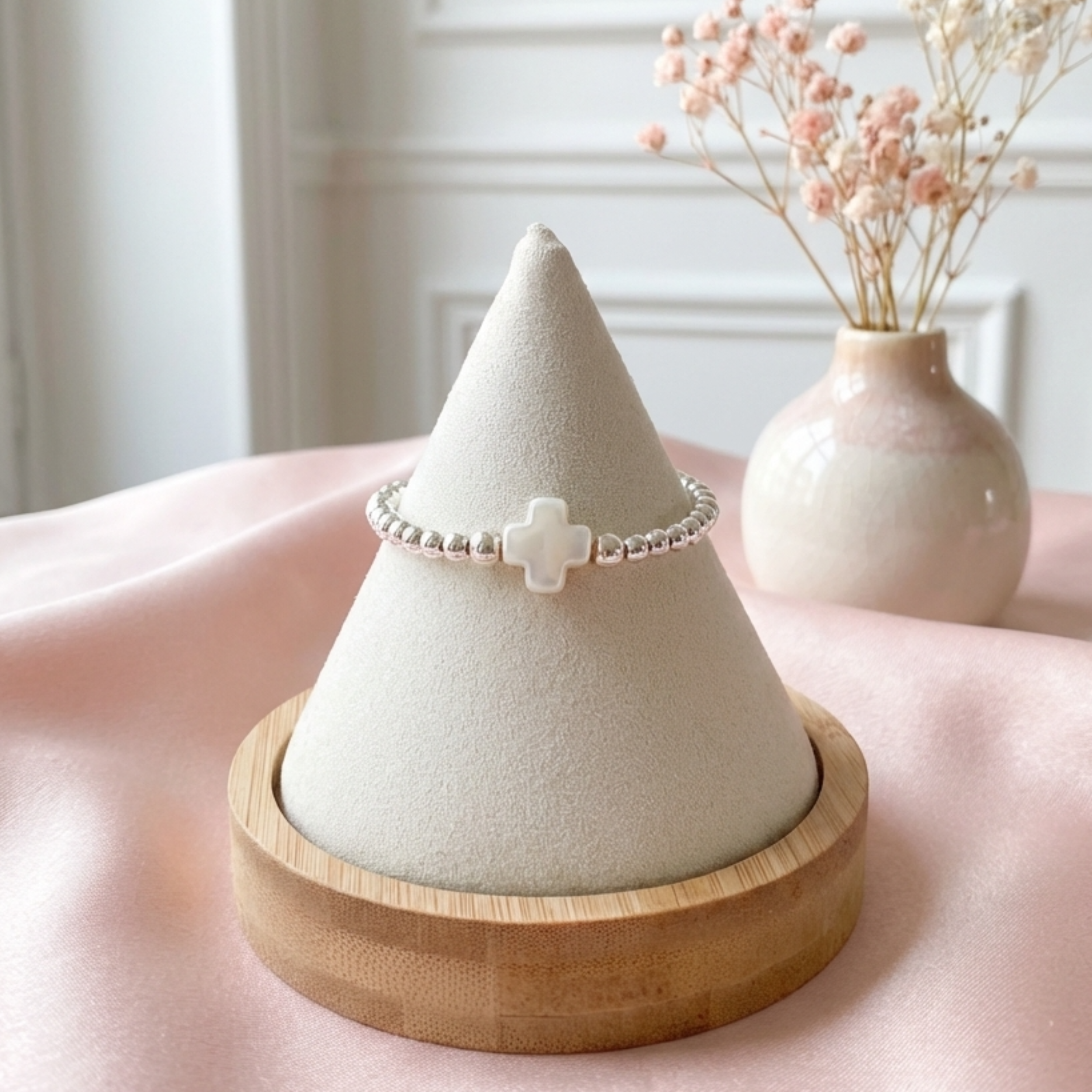 bracelet-perles-argent-massif-femme-elastique-perles-argent-925-croix-ceramique-linsolente-bijoux
