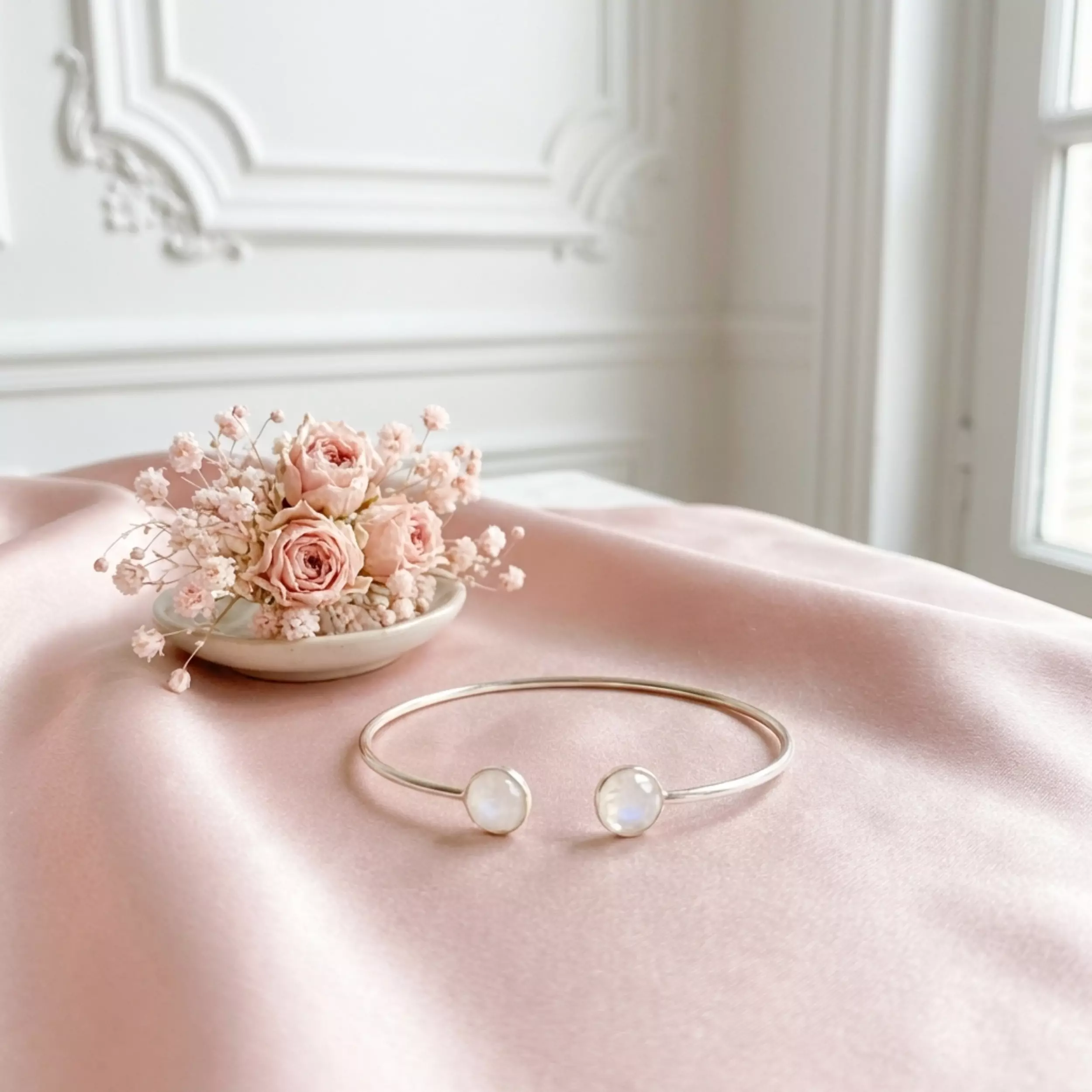 Bracelet jonc pierre de lune EMILIE argent 925 massif — L'Insolente Bijoux