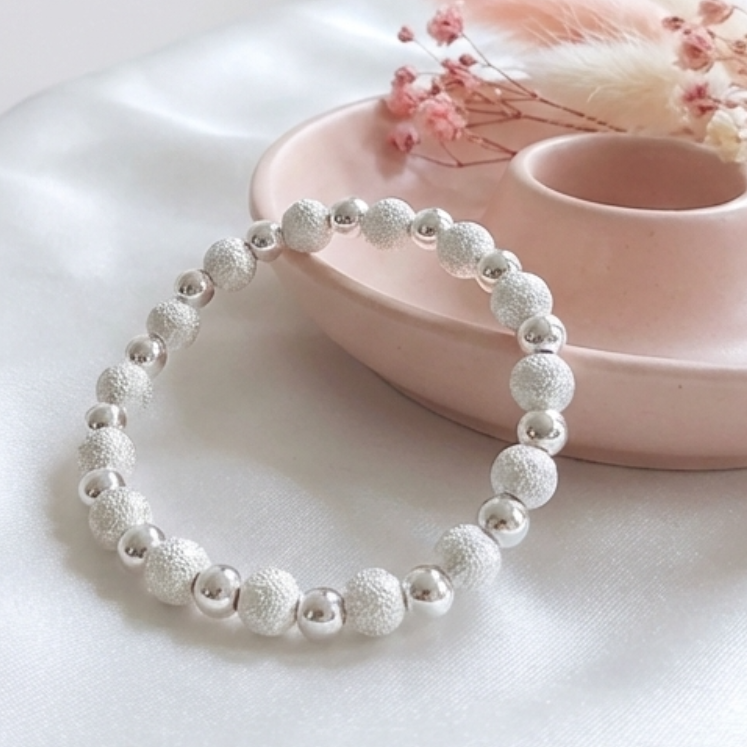 bracelet-perles-argent-massif-925-femme-elastique-perles-diamantées-lisses-l-insolente-bijoux