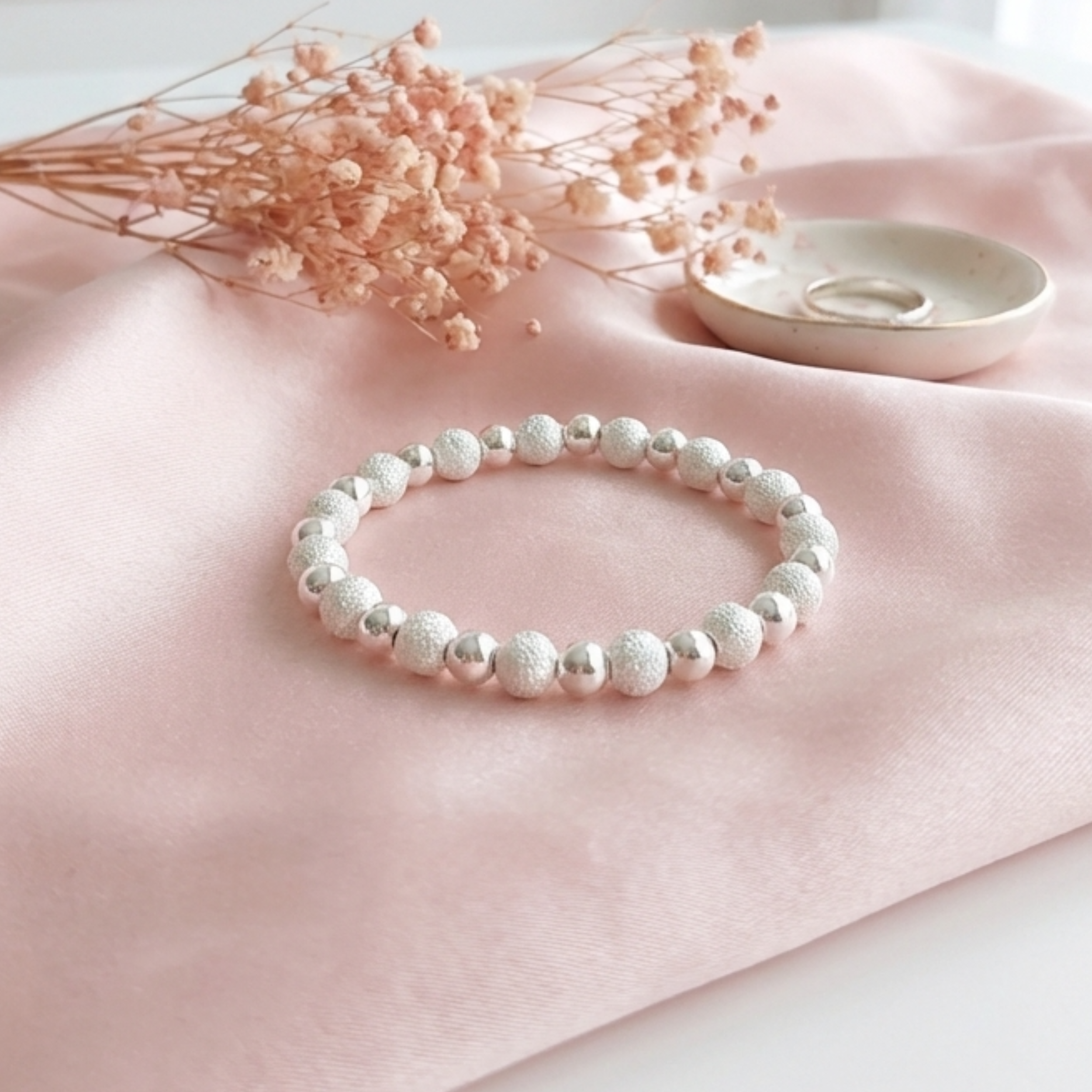 bracelet-femme- argent-massif-925-perles-femme-elastique-perles-diamantées-lisses-l-insolente-bijoux