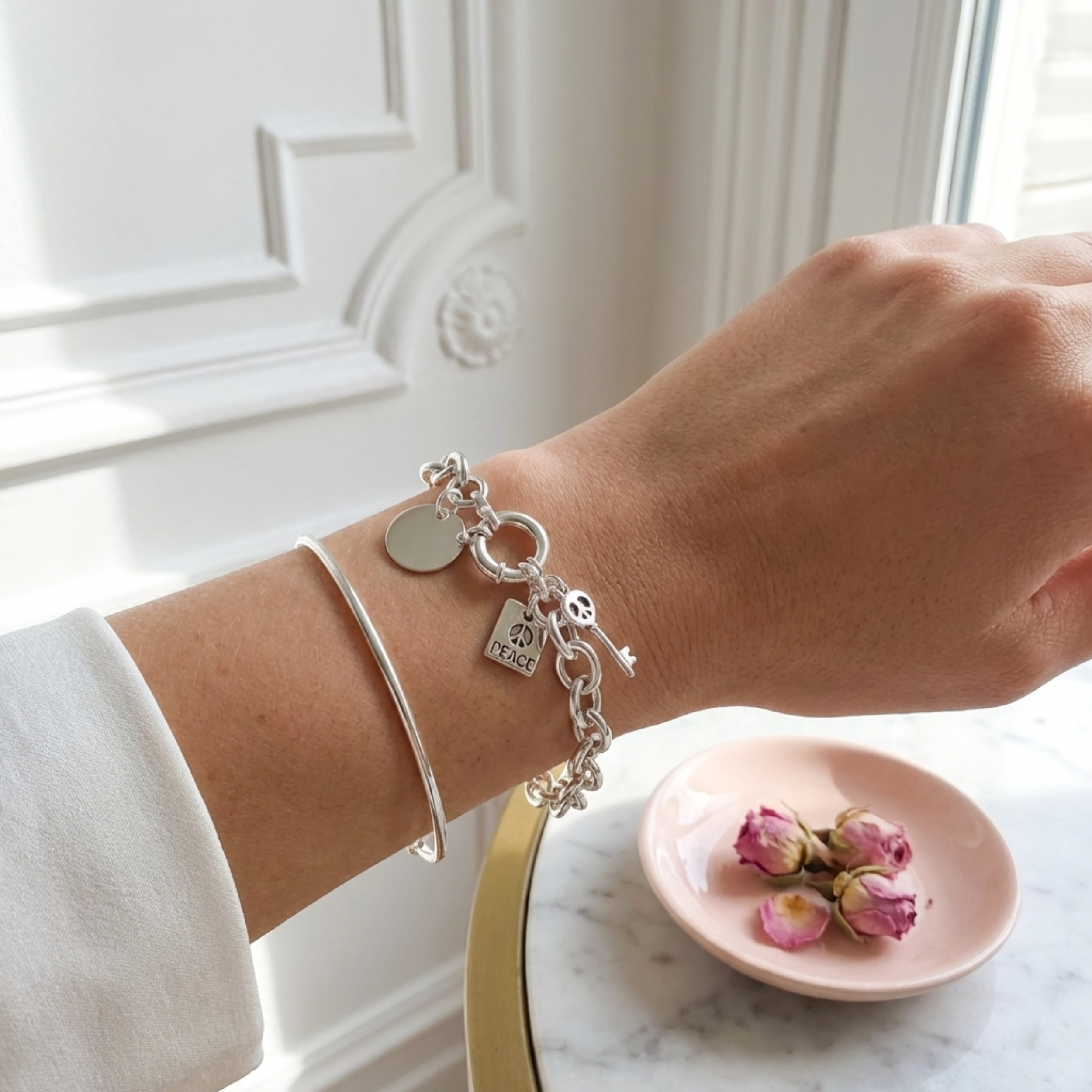 bracelet-argent-massif-925-femme-breloques-medaille-linsolente-bijoux