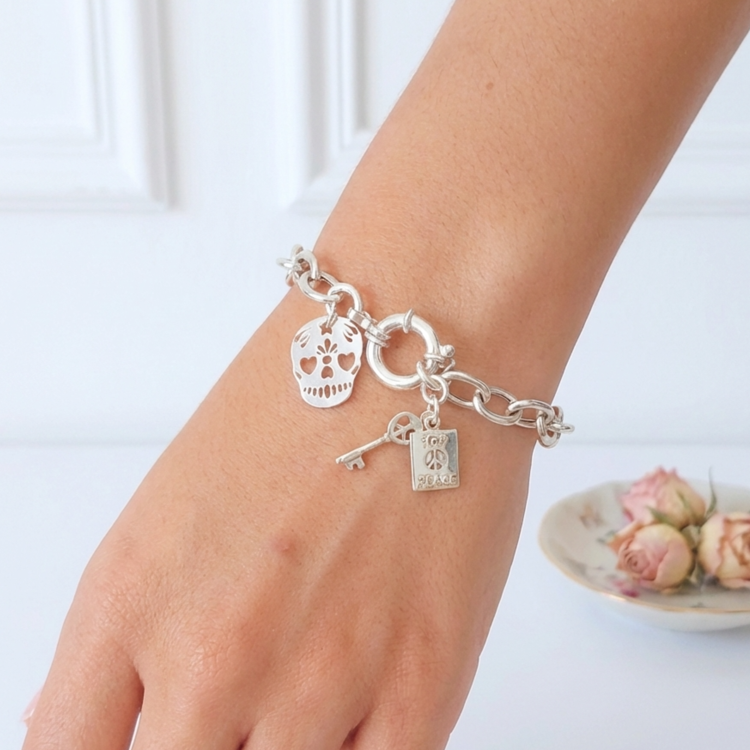 bracelet-femme-argent-massif-925-breloques-calavera-linsolente-bijoux