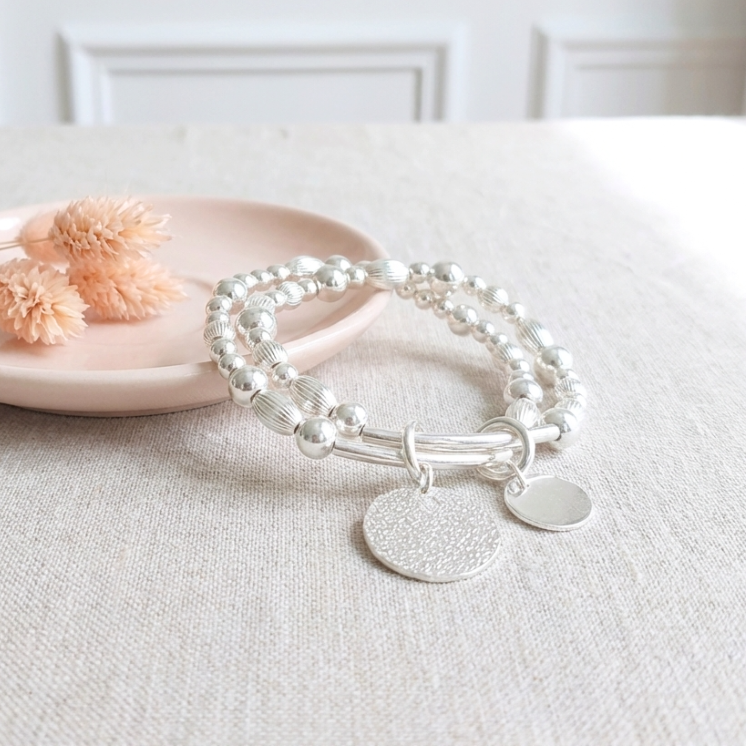 bracelet-argent-massif-925-2-rangs-elastique-medaille-femme-l-insolente-bijoux