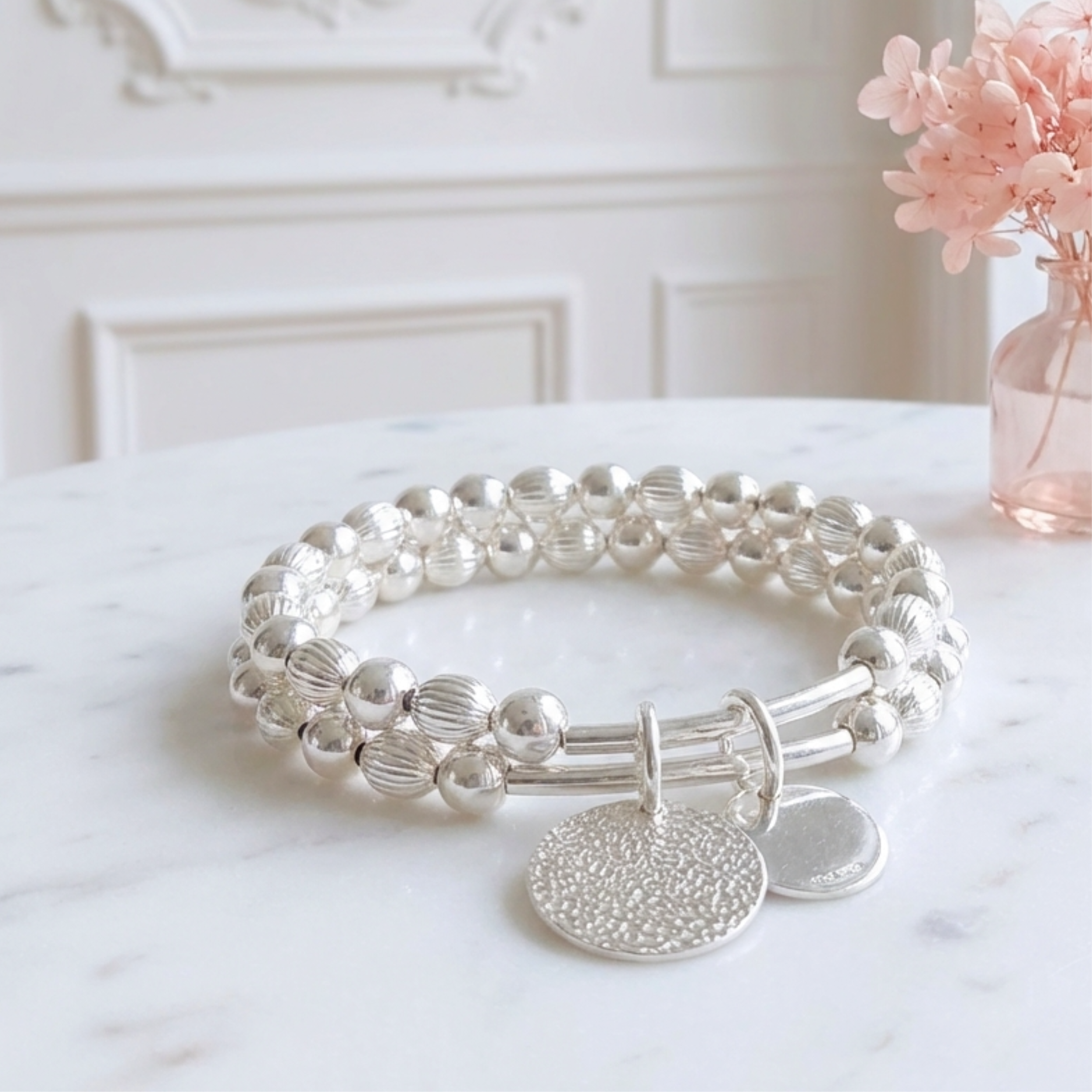 bracelet-argent-massif-925-double-rangs-elastique-medaille-femme-l-insolente-bijoux-français