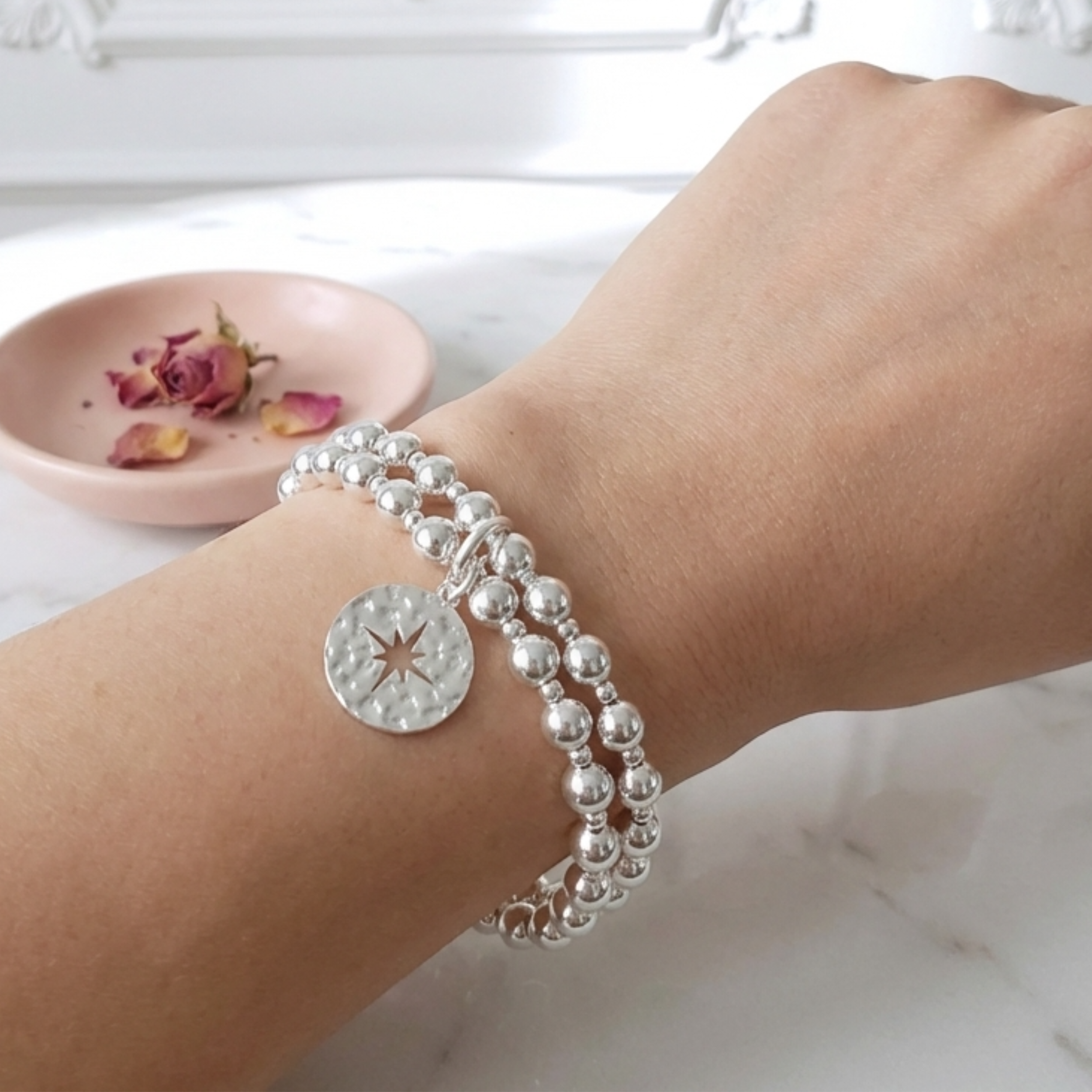 bracelet-argent-massif-925-elastique-double-rangs-etoile-polaire-l-insolente-bijoux-français