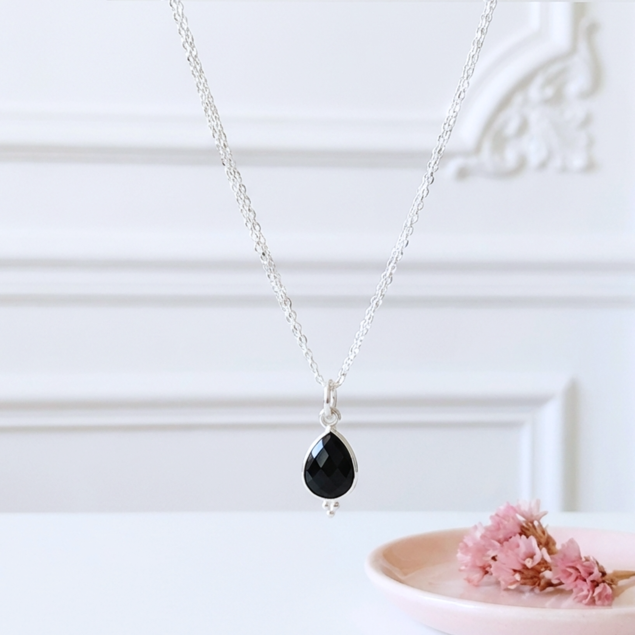 collier-argent-massif-925-femme-onyx-noir-véritable-lithotherapie-linsolente-bijoux